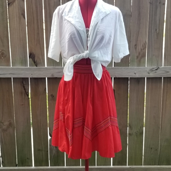 Red Mexican Traditional Square Dance Circle Skirt - Picture 2 of 6